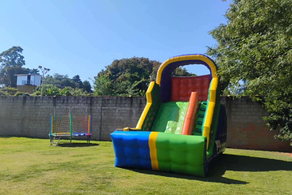 Festa com brinquedos Lulu Kids